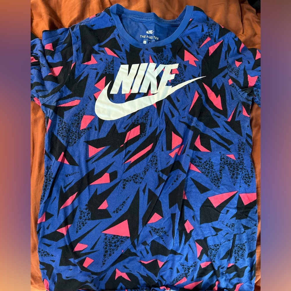 Lightly Worn Small Nike Shirt